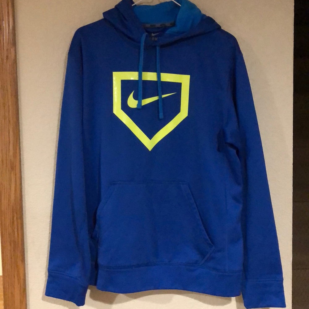 Men’s Nike baseball sweatshirt. Size M